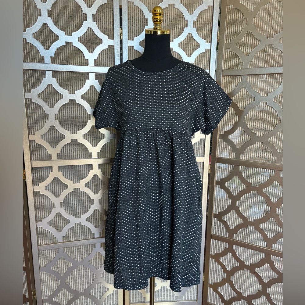 NWT | Charcoal and White Dot Empire Waist Knit Dress | L